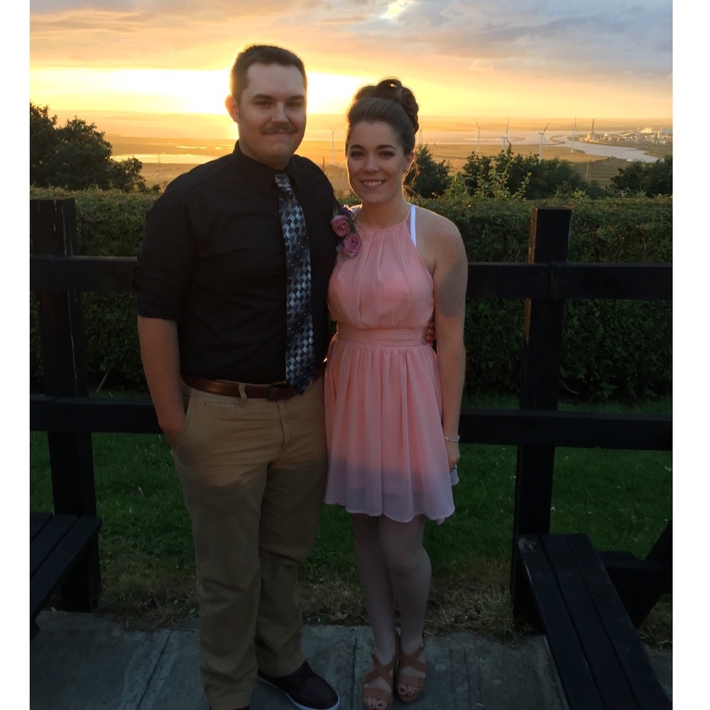 Pink chiffon dress from Windsor. Xsmall.